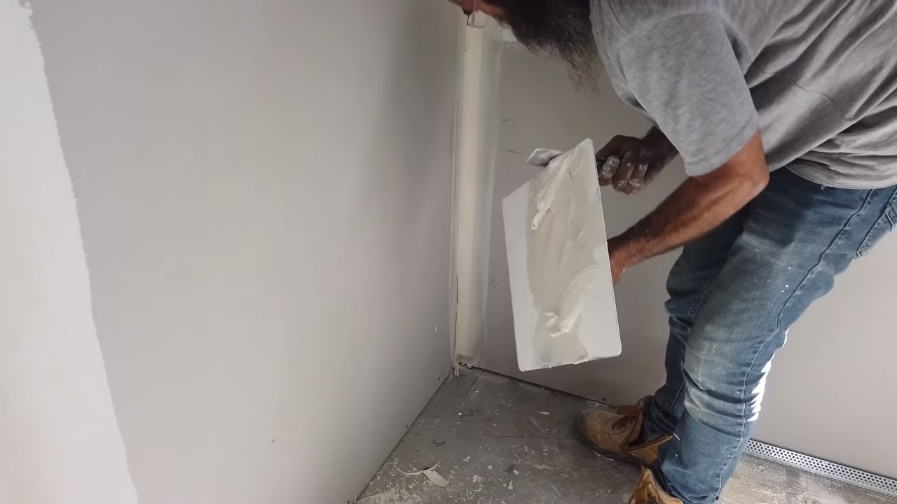 How to Tape Drywall Inside Corners