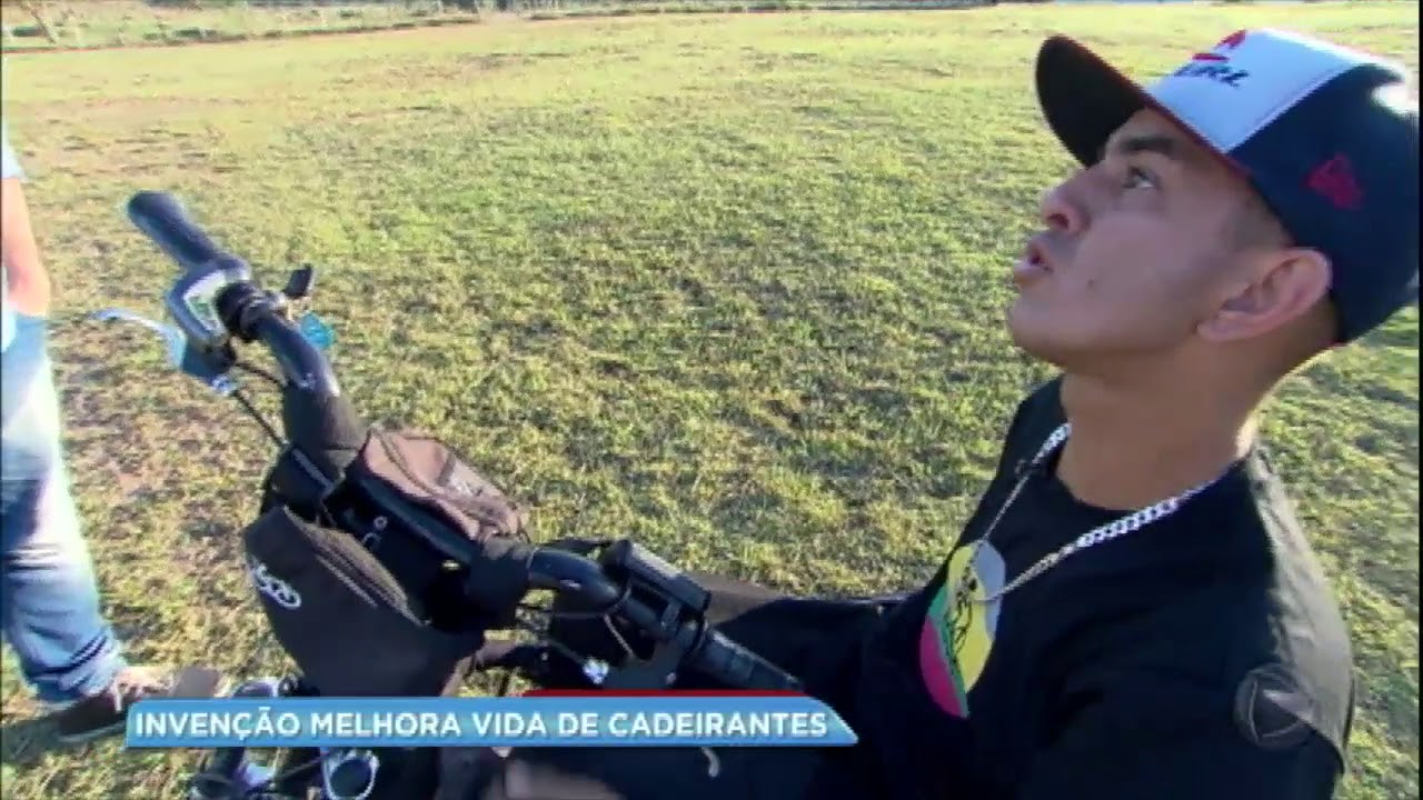 Equipamento ajuda deficientes ao transformar cadeira de rodas em veículo
