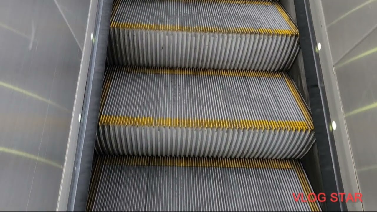 Squeaky Schindler Escalators Near Oakland International Airport to BART In Oakland, CA
