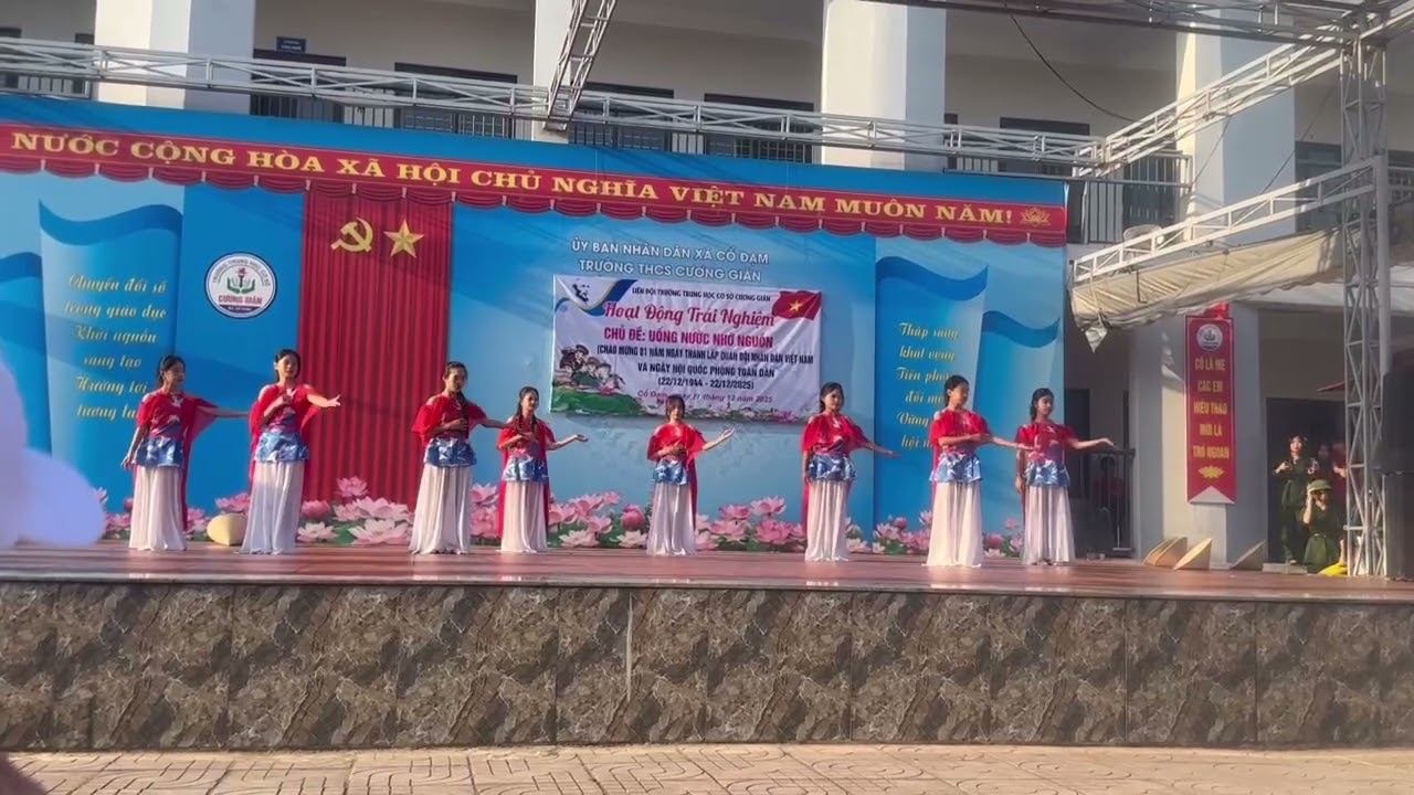Múa Thịnh vượng VN sáng ngời lớp 6B-THCS Cương Gián