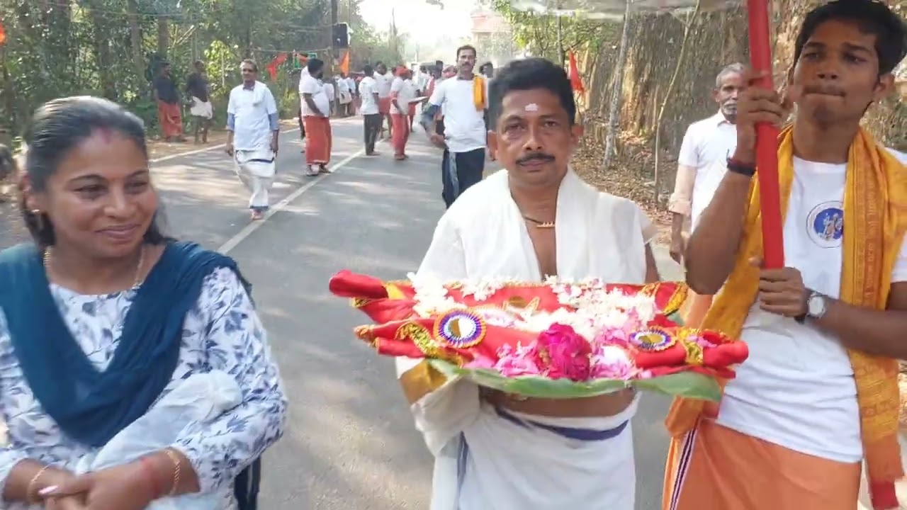 കൊടി, കൊടിമര ഘോഷയാത്ര.....