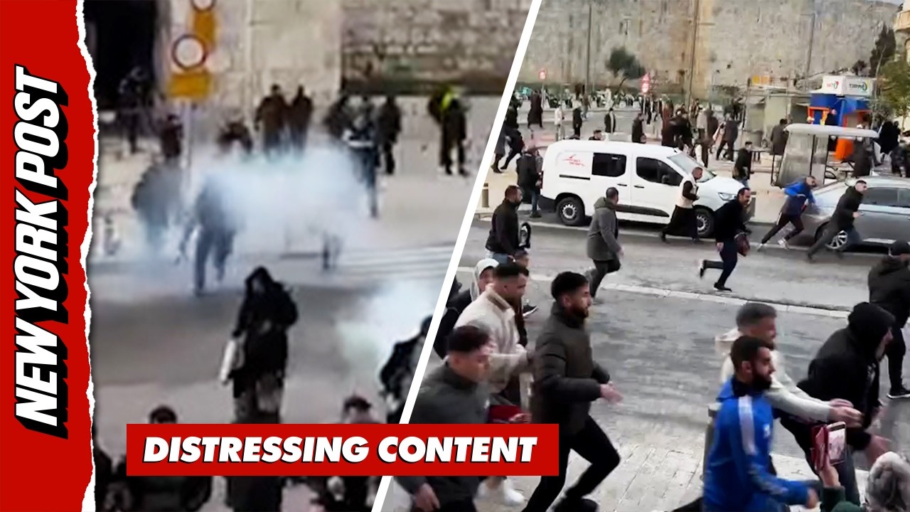 Police Send Worshippers Running From Herod&rsquo;s Gate in Jerusalem During Eid al-Fitr Prayer