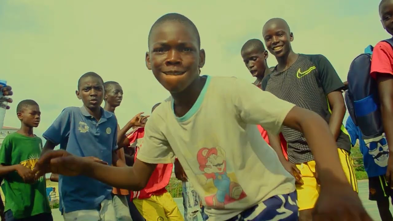 Bs-k - MBONGO feat.@houzegvngtv, @kb_le_roi@boy baba, @Pharaon_easyOfficiel(Clip Officiel) COLLECTIF