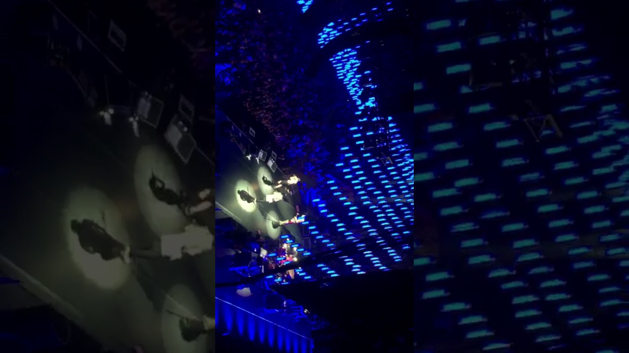 RHCP Under the Bridge - MSG Feb 15