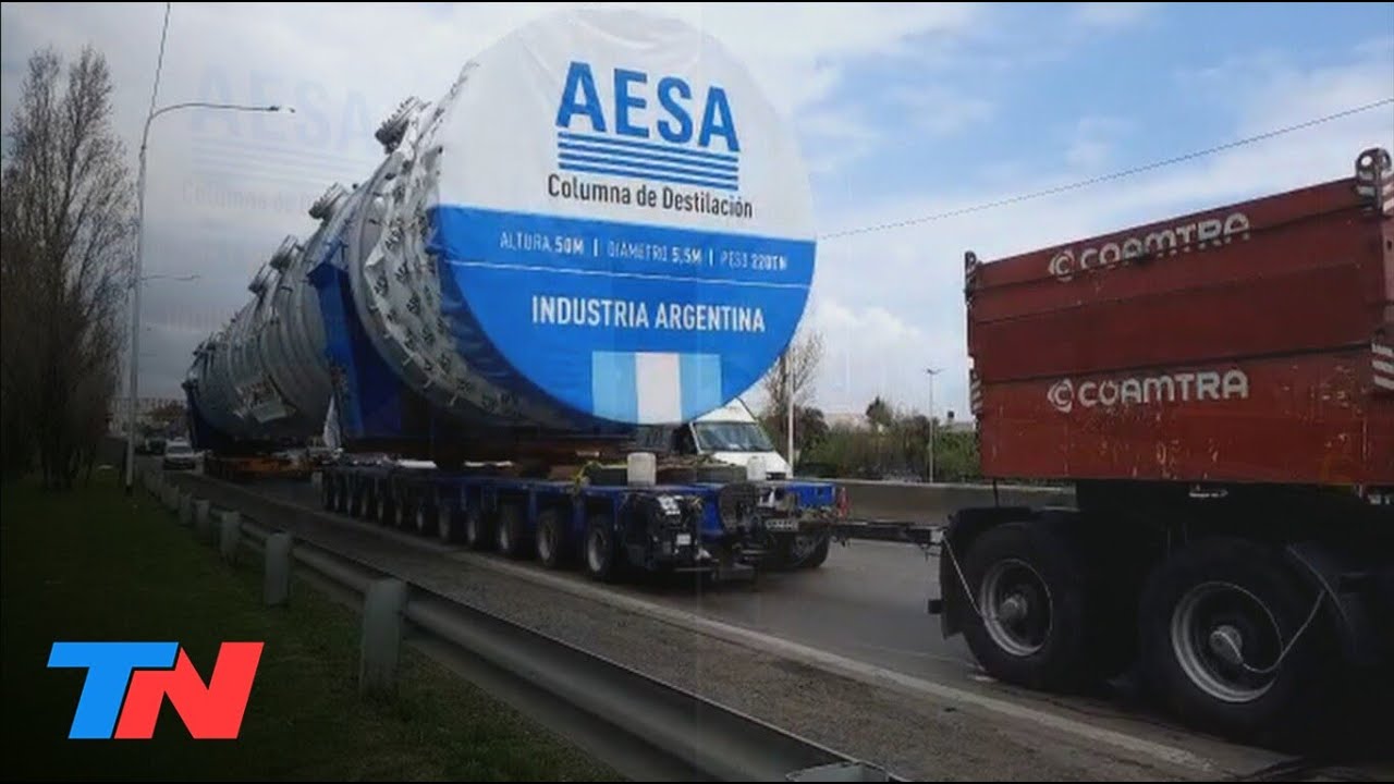 COLAPSO DE TRÁNSITO POR UN TANQUE | Una columna de destilación quedó atascada en Acceso Sudeste