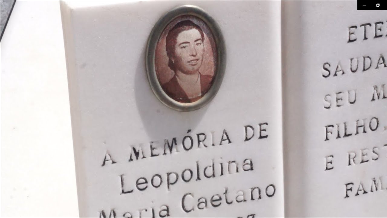 INCRÍVEL TÚMULO LACRADO NO CEMITÉRIO DE PORTUGAL!!