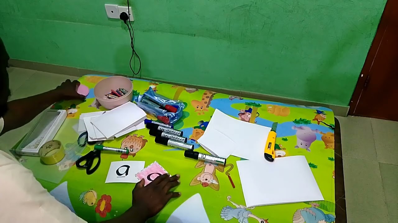 DIY Letter Cards for Kids | Fun & Easy Classroom Hack @Selorm123 #classroomenvironment 