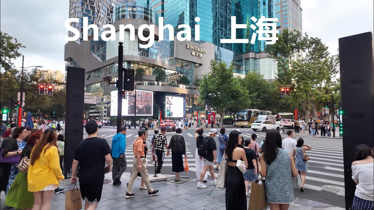 Shanghai City Xintiandi  Walk 4K｜Hong Kong Plaza ｜ Shopping Mall ｜ InterContinental Ruijin Hotel