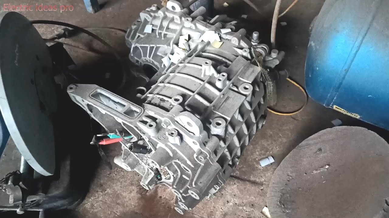 Repair, recycle damaged Vinfast VFE34 car electric motor genius /MADE IN VIETNAM