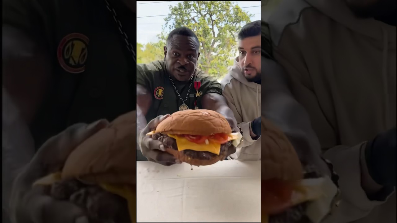 The Smashed burger! @patrickzeinali #viral #burger #youtube #subscribe #shortsvideo #recipe