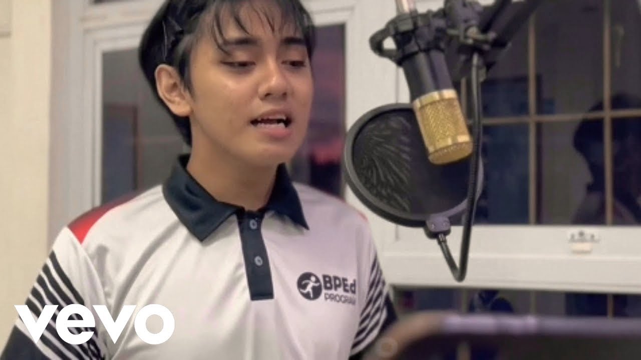 BPED PAMILYA TAYO (Lyric Video) | Bachelor Of Physical Education Region XI OST