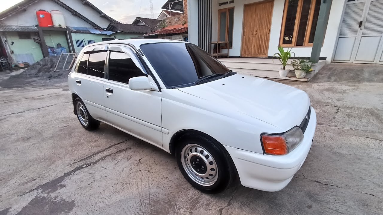 Dijual Mobil Bekas Toyota Starlet SEG 1.3cc Putih Ganteng