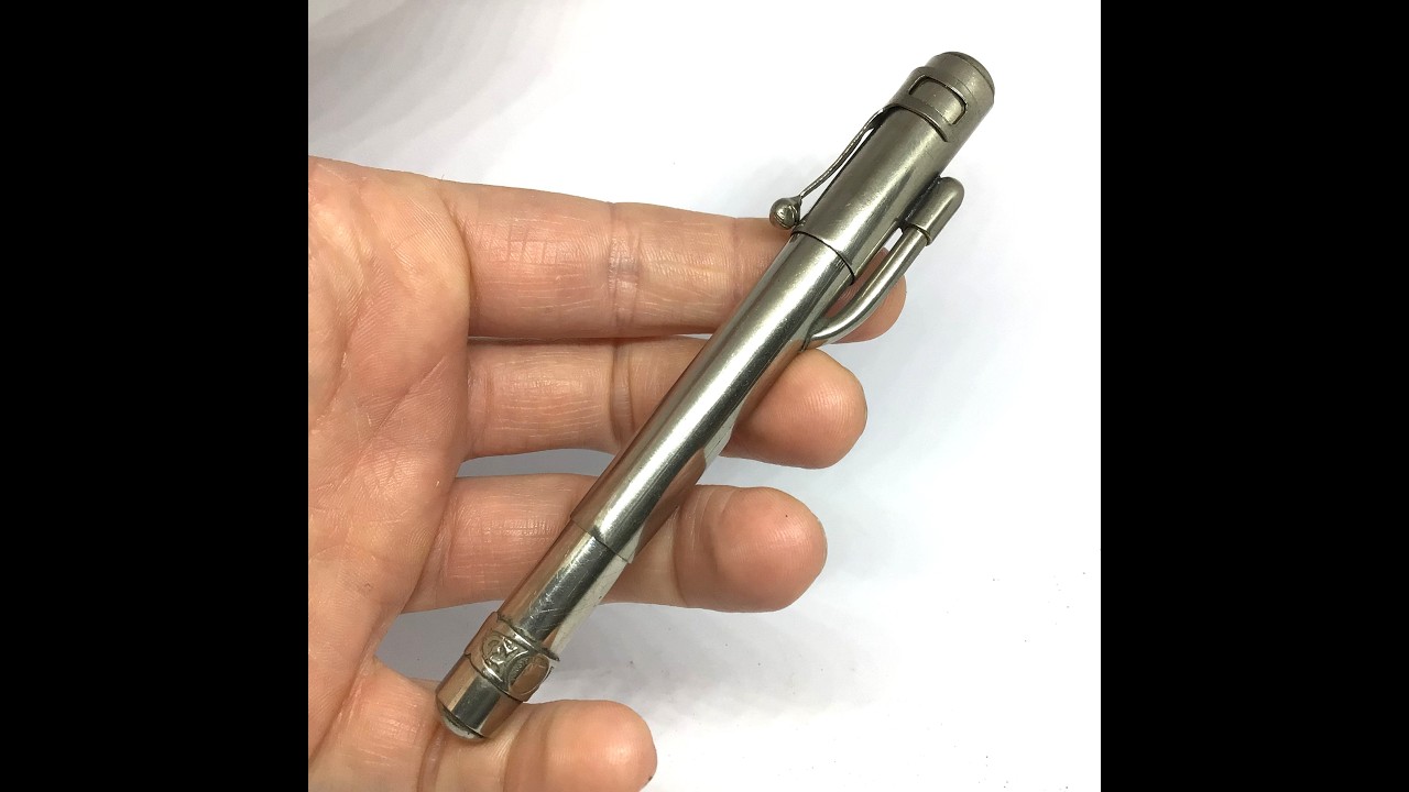 Briquet stylo porte mèche vers 1920