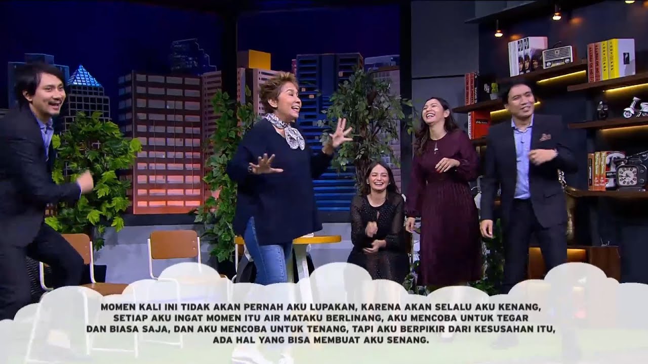 Puisi Debby Sahertian Pake Bahasa Gaul, Vindest Sekalian Belajar