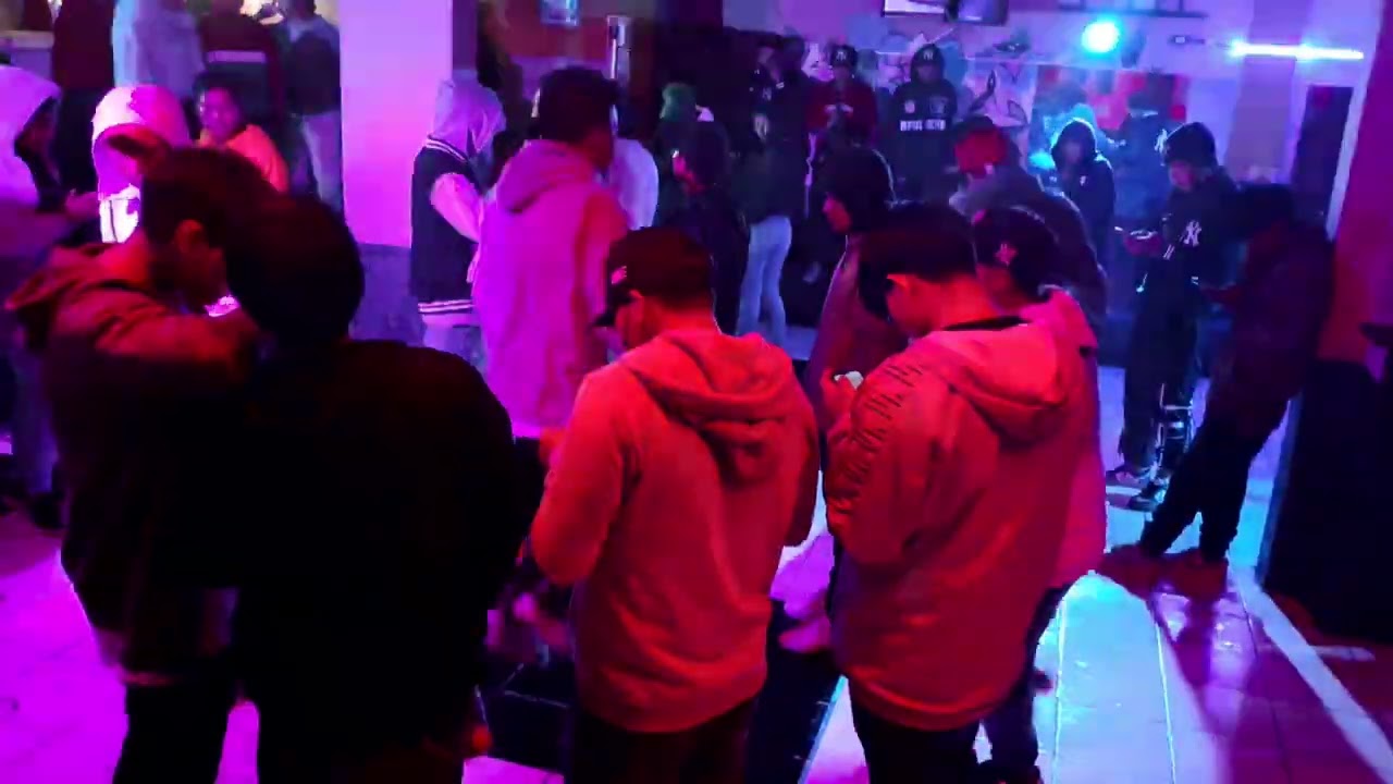 Jhullanys Discotek .... Dj Cristian Remix