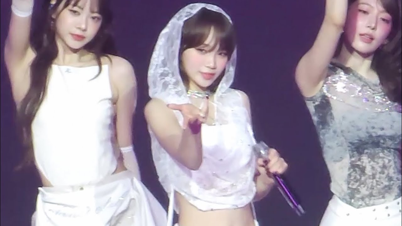 LE SSERAFIM 김채원 'Fire in the Belly & Smart' 직캠 (세로 / 'EASY CRAZY HOT' in Incheon / 2025.04.20)