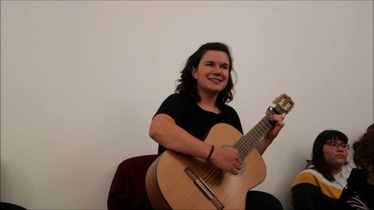 Isabel Frey singt 