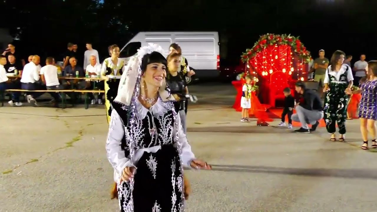 Özgur ve Kardelen kina