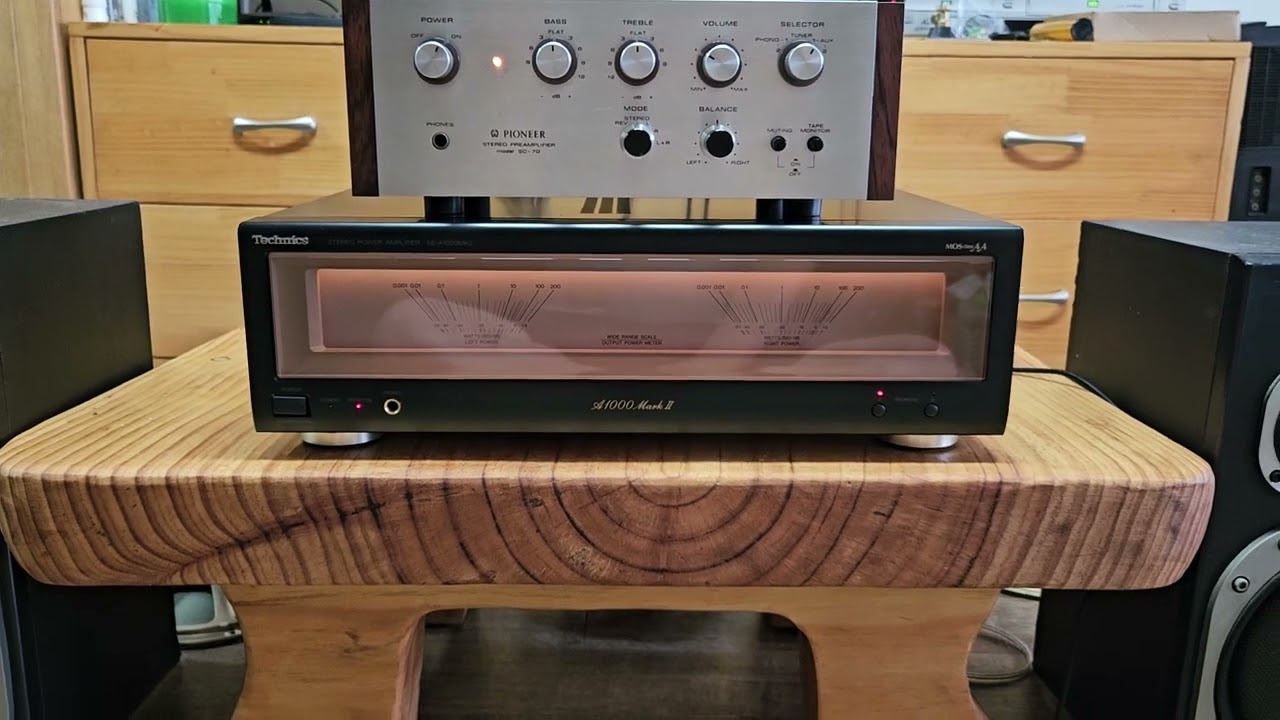 Technics SE-A1000MK2 power amp  /  Pioneer SC-70 pre-amp