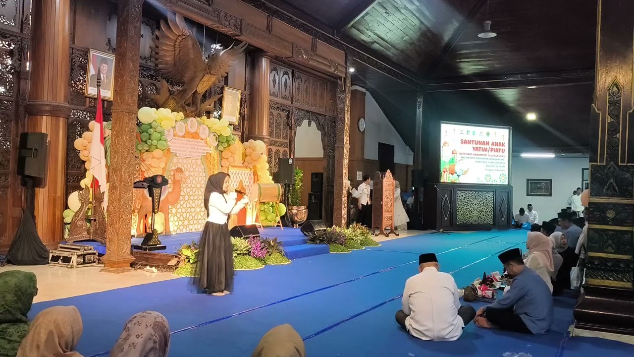 Performance Nakula Sings Santunan Anak Yatim Bersama Kab. TA & Baznas Prov. Jatim di Pendopo