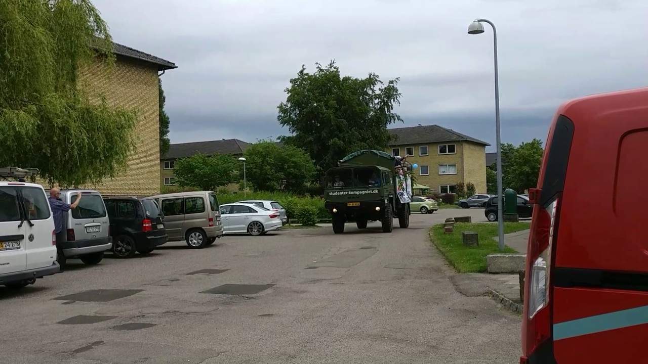 Studenterkørsel ankomst