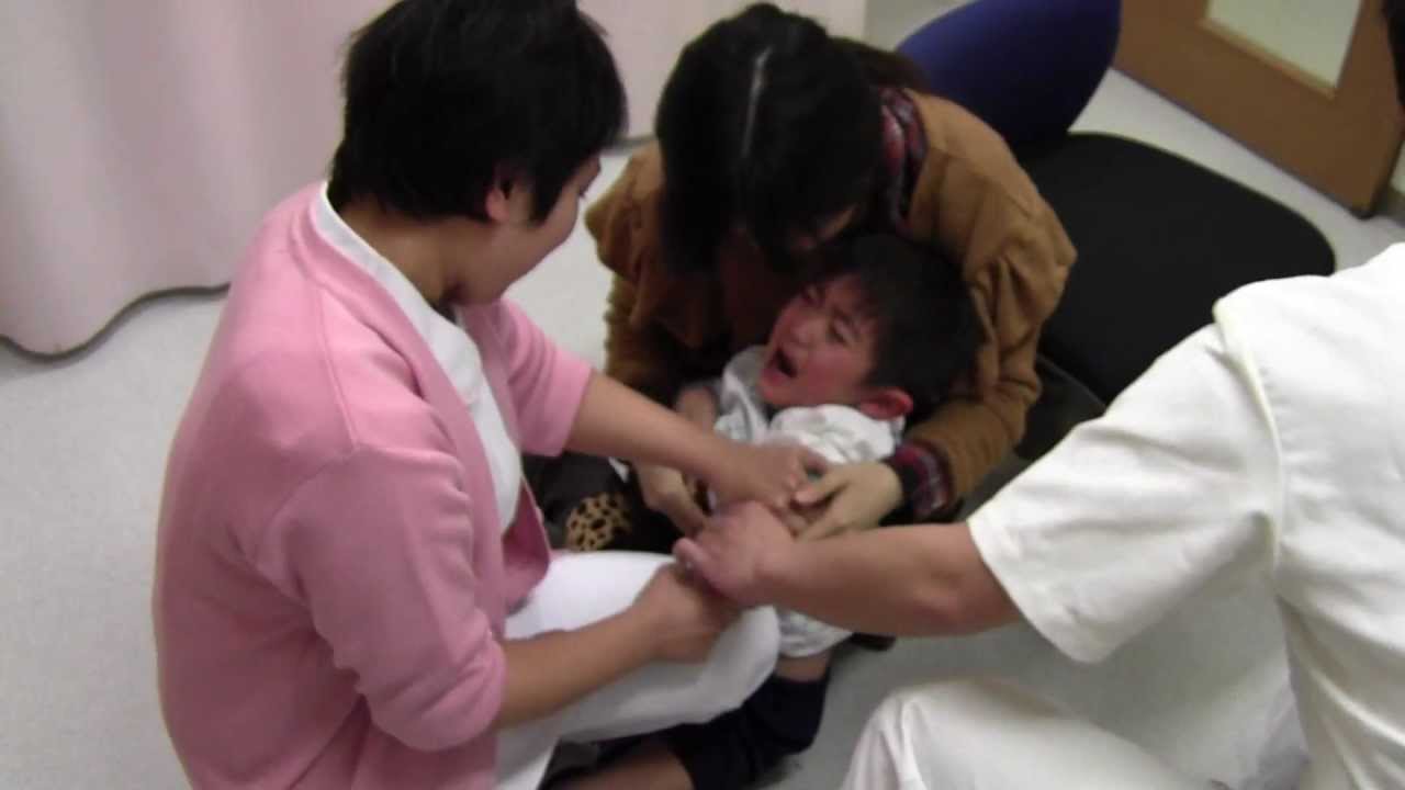 日本脳炎予防接種注射　１２月１９日　４歳