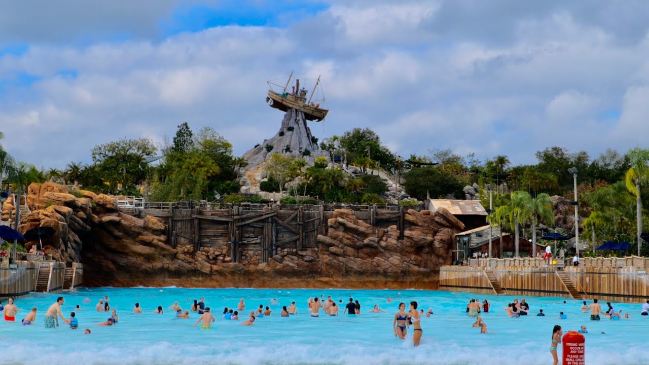 Disney's Typhoon Lagoon Water Park 2022 Tour & Walkthrough in 4K | Walt Disney World Orlando Florida