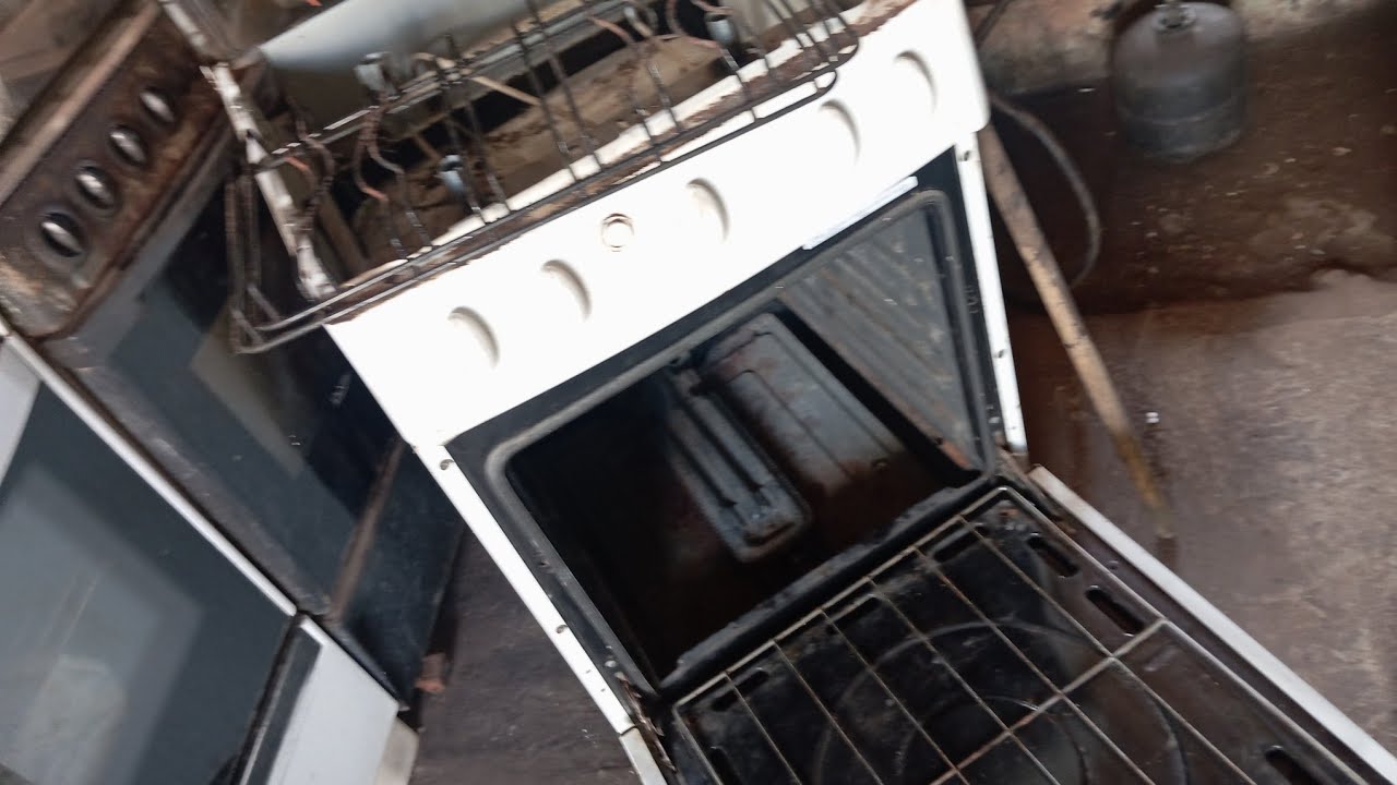 Forno do fogão estoura e apaga,como consertar 