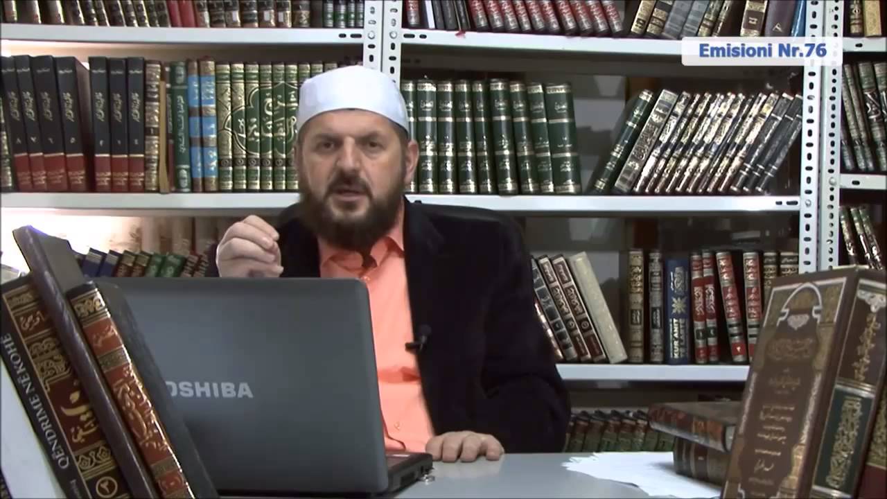 A prishet namazi nëse sytë më lotojnë gjatë namazit? - Dr.Shefqet Krasniqi