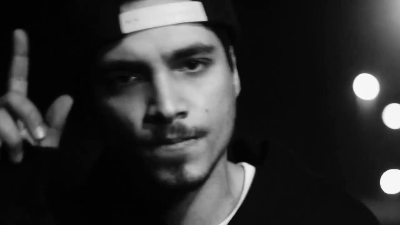 Daniel Leito  - Revolta (Video Clipe)