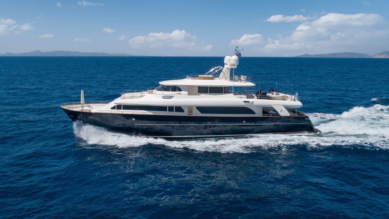 Custom Line NAVETTA 30 for sale in Athens........... Full specs & contact details here below