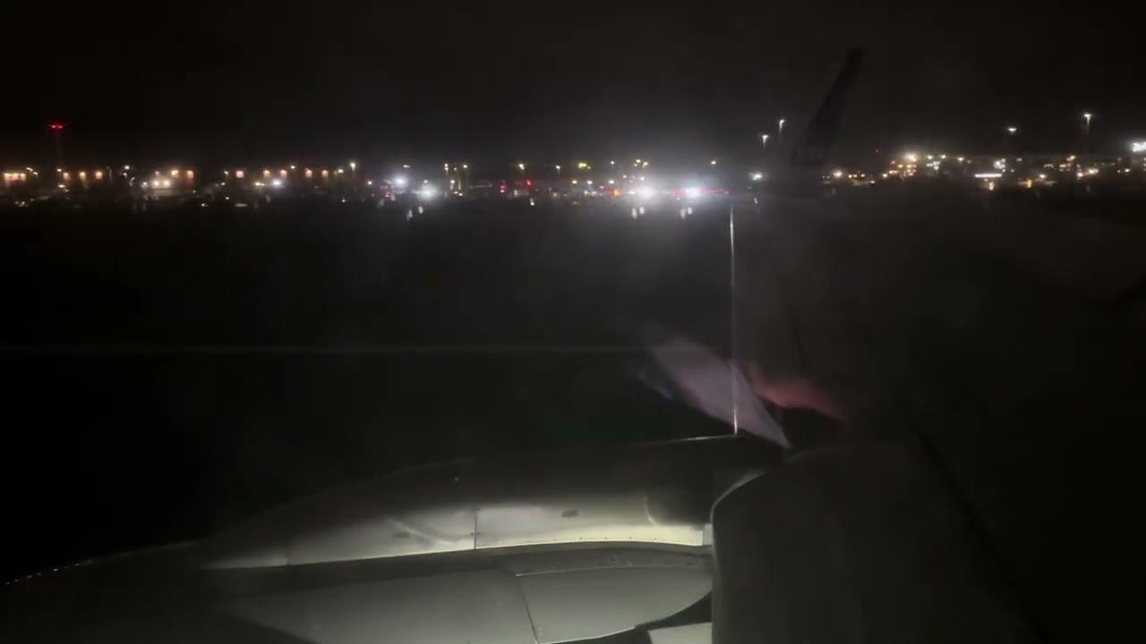 SAS A320neo Night London Heathrow Landing (LHR/EGLL)