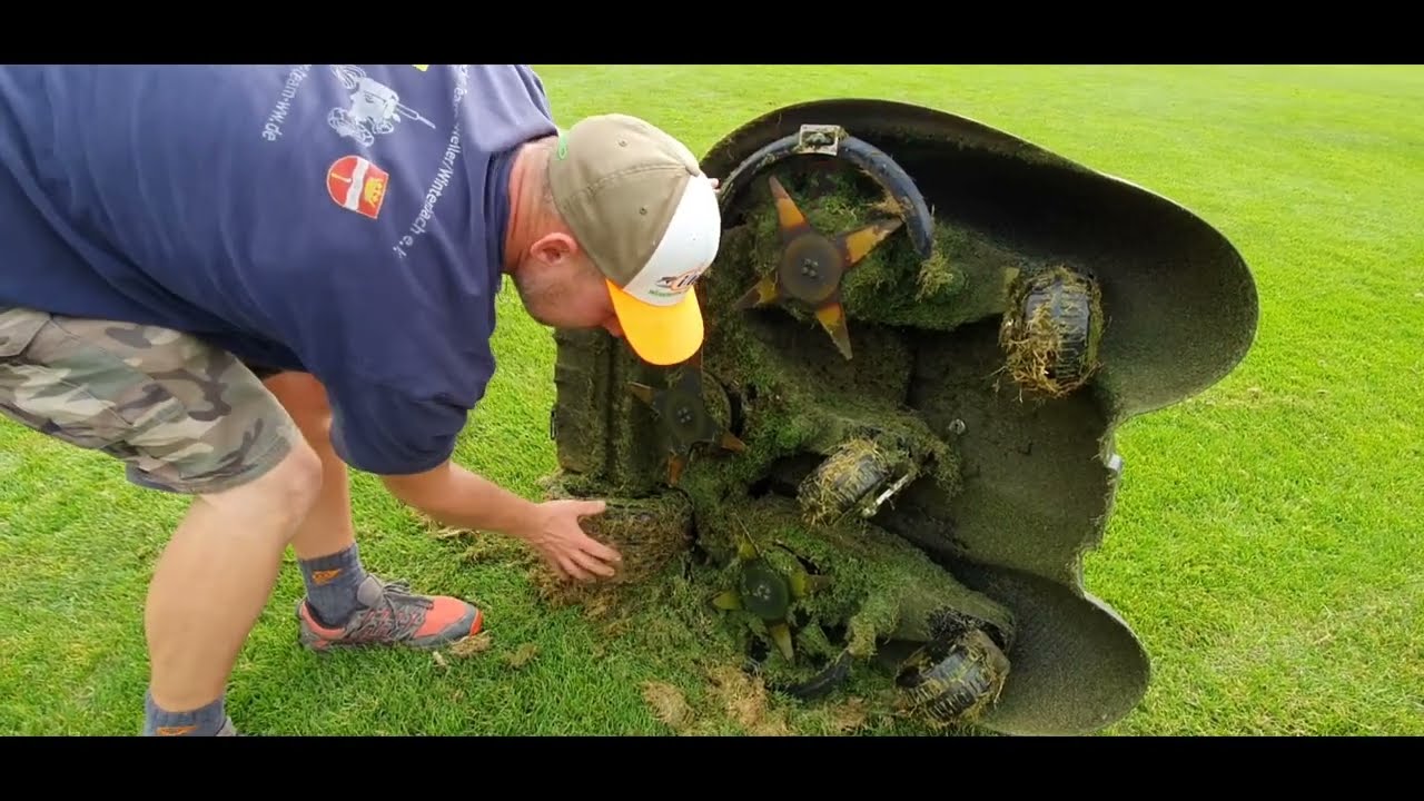 Der perfekte Sportplatz-Mähroboter? Ambrogio L400i Deluxe im Einsatz