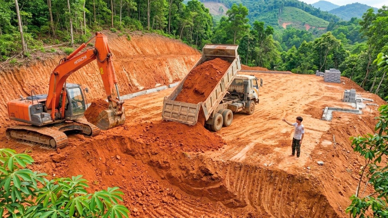 Building A 300m² Farm In The Forest Using An Excavator And A Truck To Level The Ground