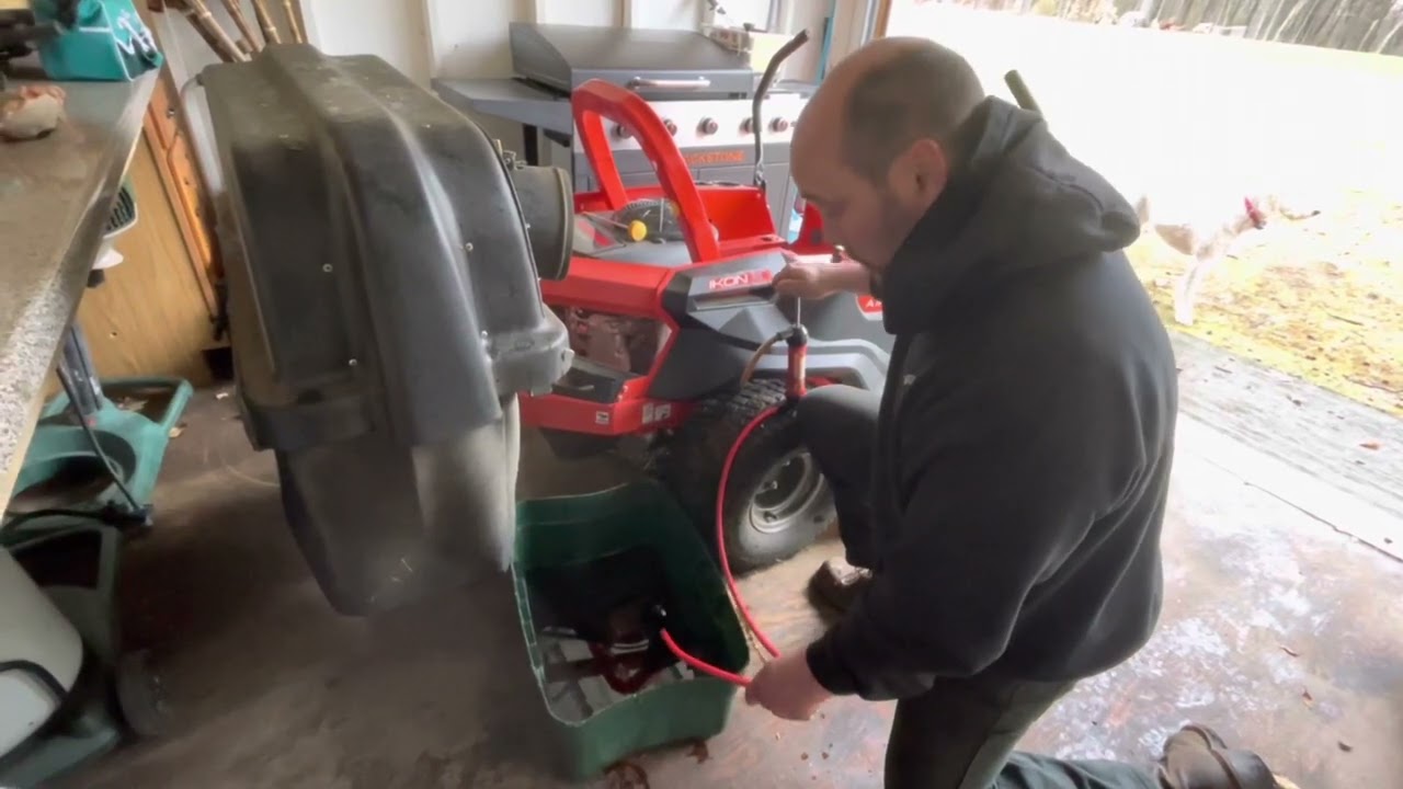 Changing the engine oil on an Ariens Ikon xd52 mower!
