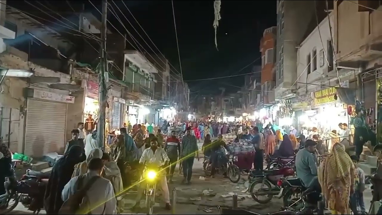 Walking In Crowded Streets Of Jehlum Pakistan || The Jhelum City At Eid Night