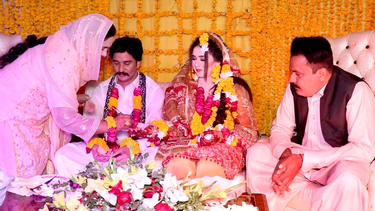 MEHNDI NIGHT 💛 Aliza Sehar and Dill Muhammad | Wedding Vlog