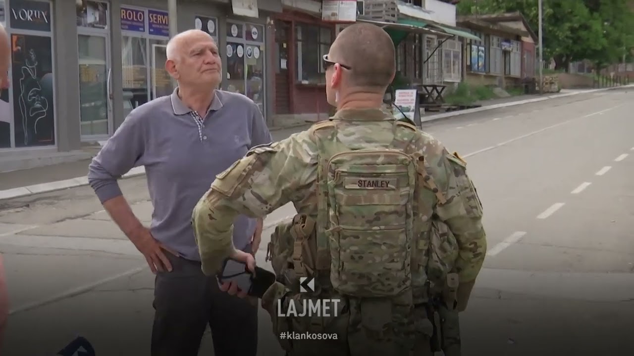 Reagimet veriore - Llune tubon KFOR-in, policë e protestues - 13.06.2023 - Klan Kosova