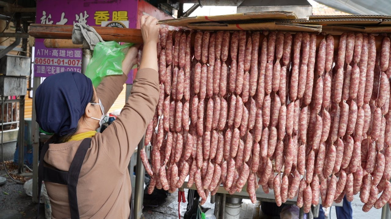 驚人的香腸瀑布!!一天賣出一道牆~短短3小時就賣出上千條/Amazing Sausage Falls! Taiwanese Street Food