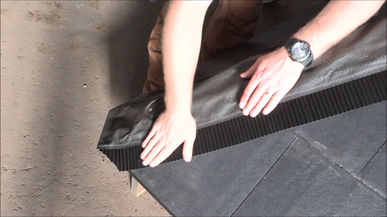 Breedon Tile Fitting a Dry Hip