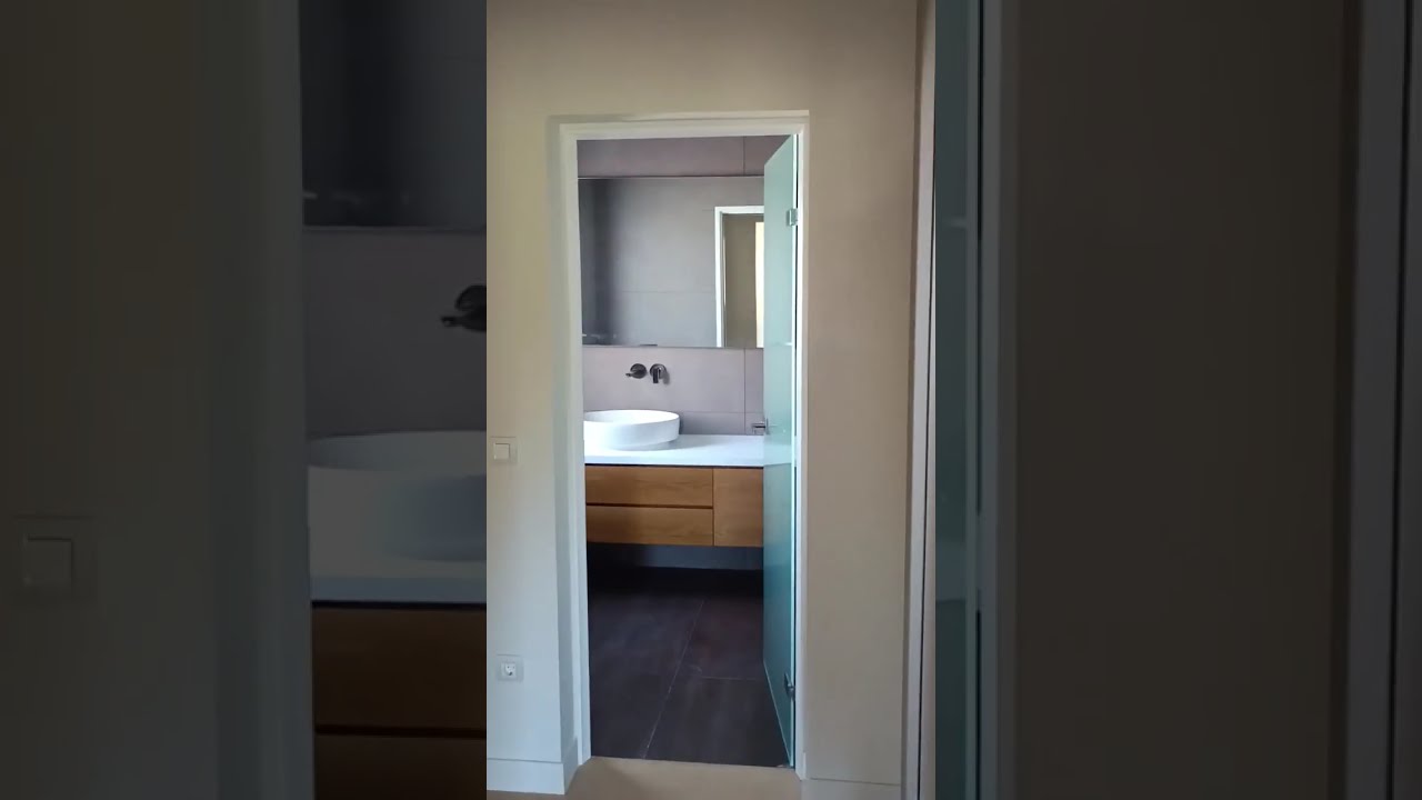 MINIMAL NEWBUILT IN EXCELLENT LOCATION