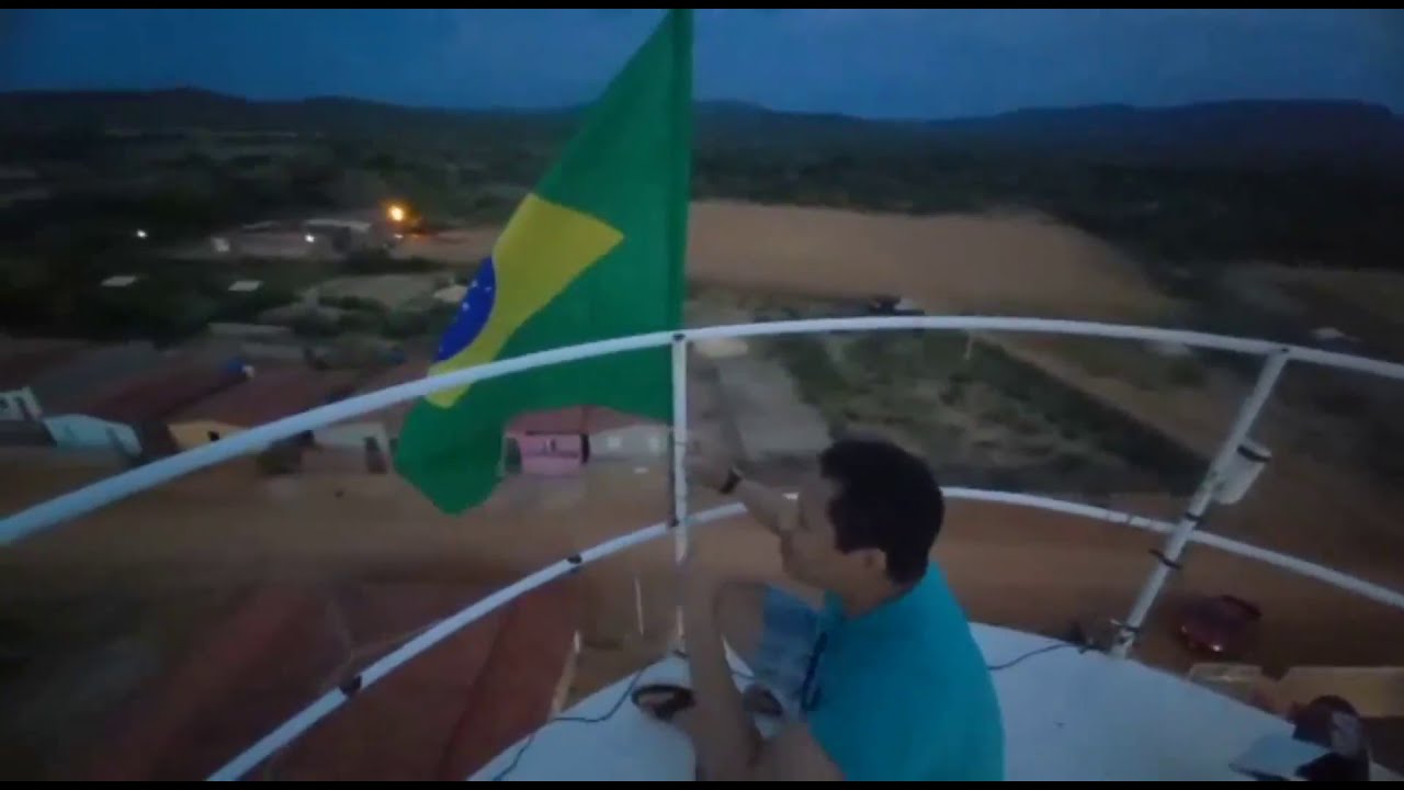 Bandeira do Brasil hasteada no interior da Bahia!
