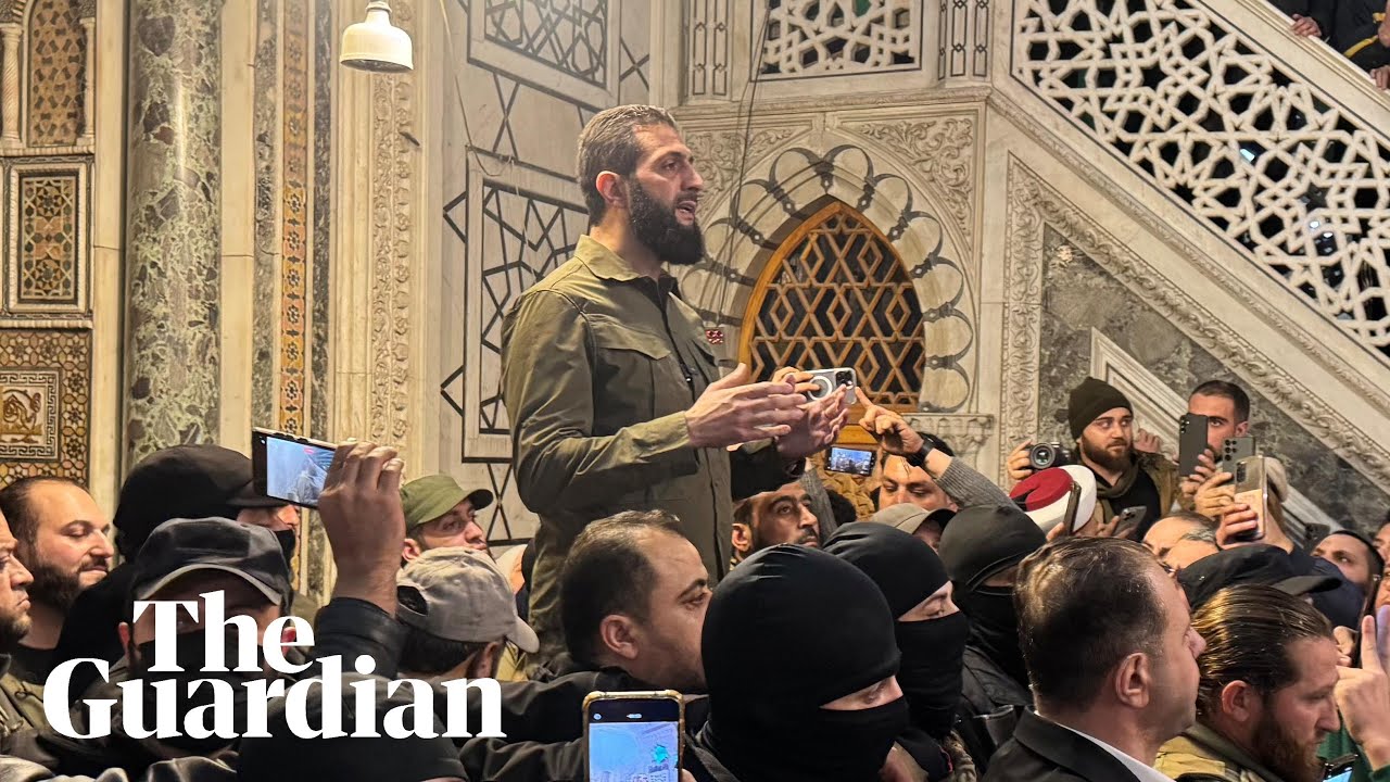 'It is a turning point for the region', Syrian rebel leader says to crowd in Damascus