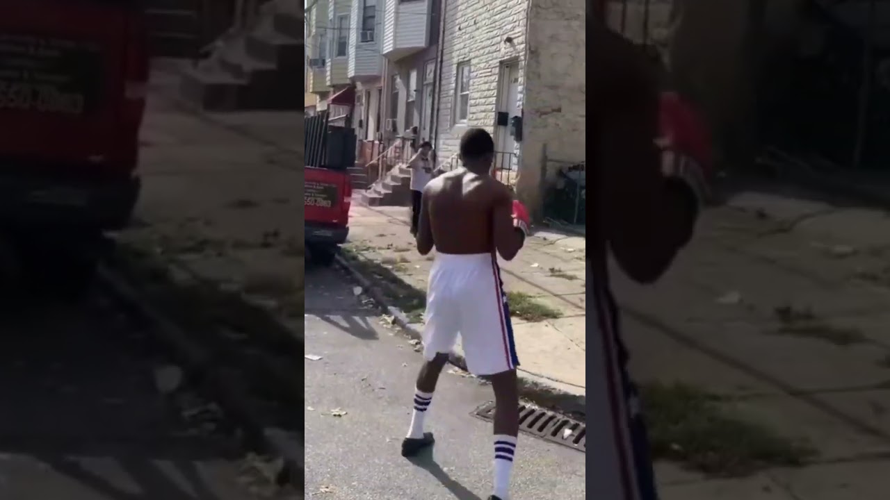 Uss uss usss 🗣️ #fyp  #trending #viralshorts #shorts #memes #funny #jokes #boxing #shadowboxing