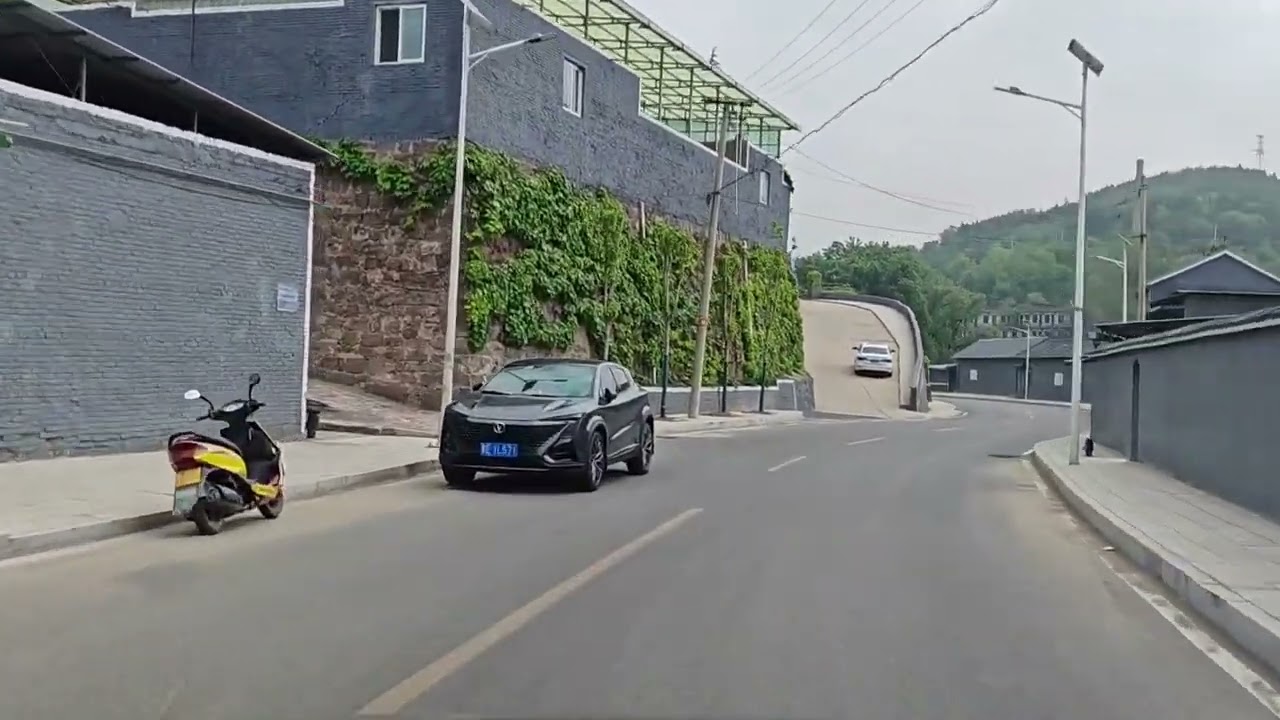 离开侯马去皇城相府，看看去陈相爷家的路怎么样？这小道走的&hellip;&hellip; #我的旅行日记 #沿途风景随拍 #风景都在路上 #保持热爱奔赴山海 #身体和灵魂总有一个在路上