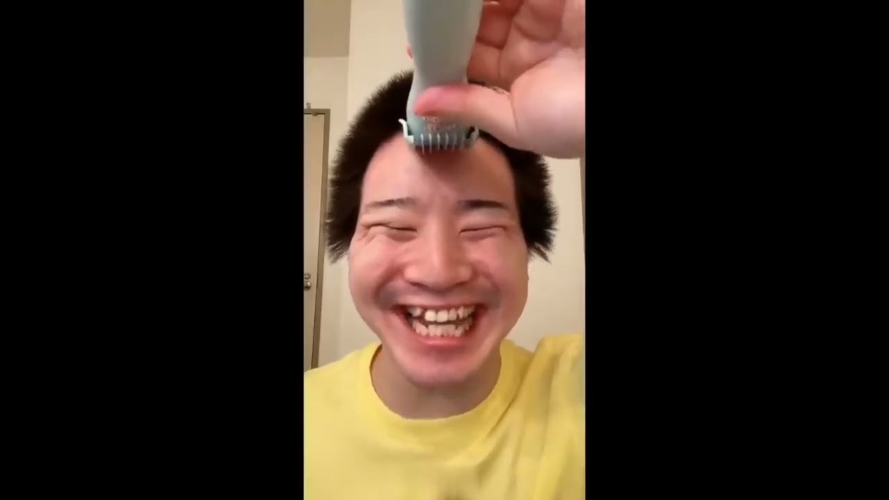 Weird things a Chinese person does {Watch}