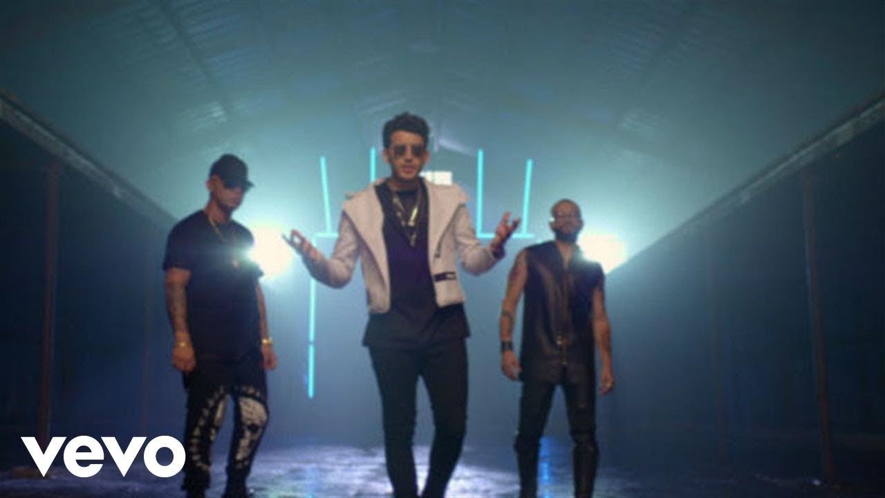 Sebastián Yatra - Alguien Robó ft. Wisin, Nacho