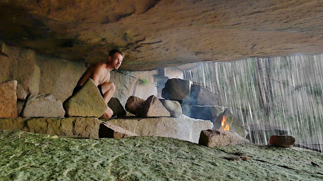 I Became a CAVEMAN: Taking Shelter From Heavy Rain in a Natural Cave