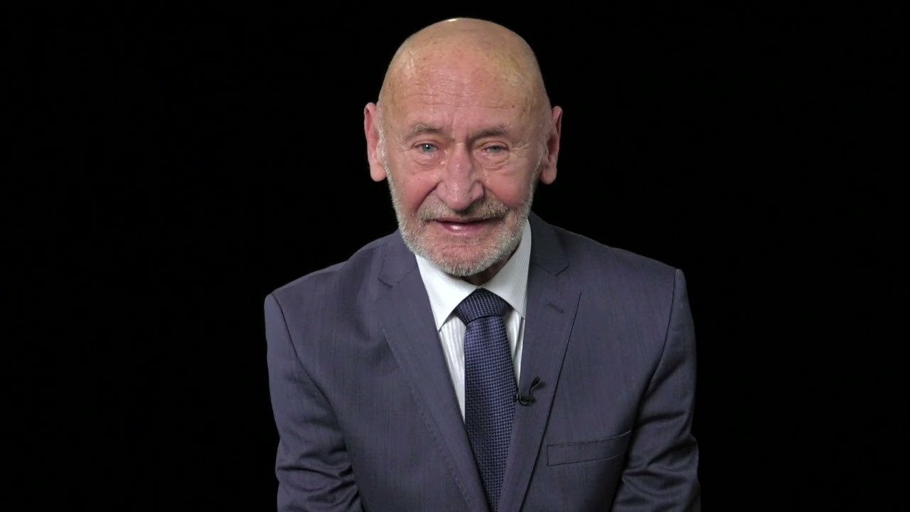 Kölcsey Ferenc: Himnusz – Reviczky Gábor előadásában az ESSZENCIA című kiállításon