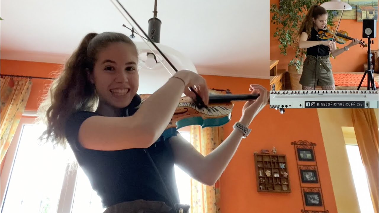Nina Sofie - Rock Me Amadeus on Loopstation Homevideo (2021)
